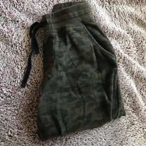 forever21 camo fleece joggers
